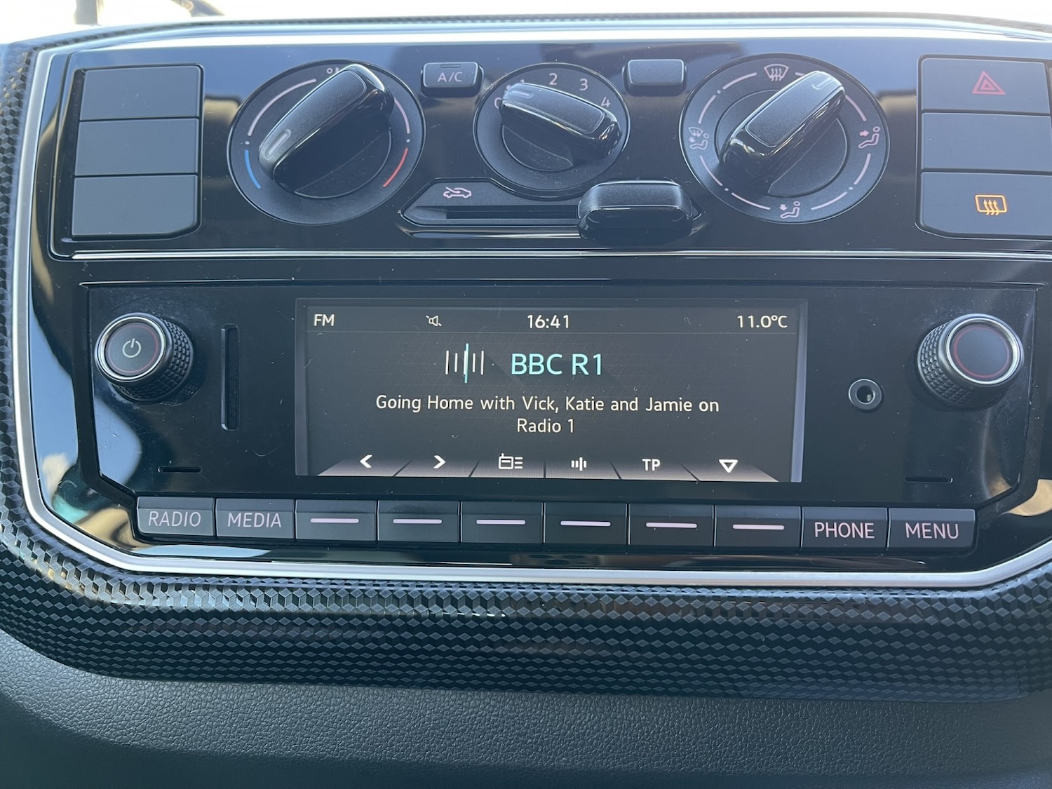 Used Volkswagen up! 2018 for sale - 77837005: Photo 54