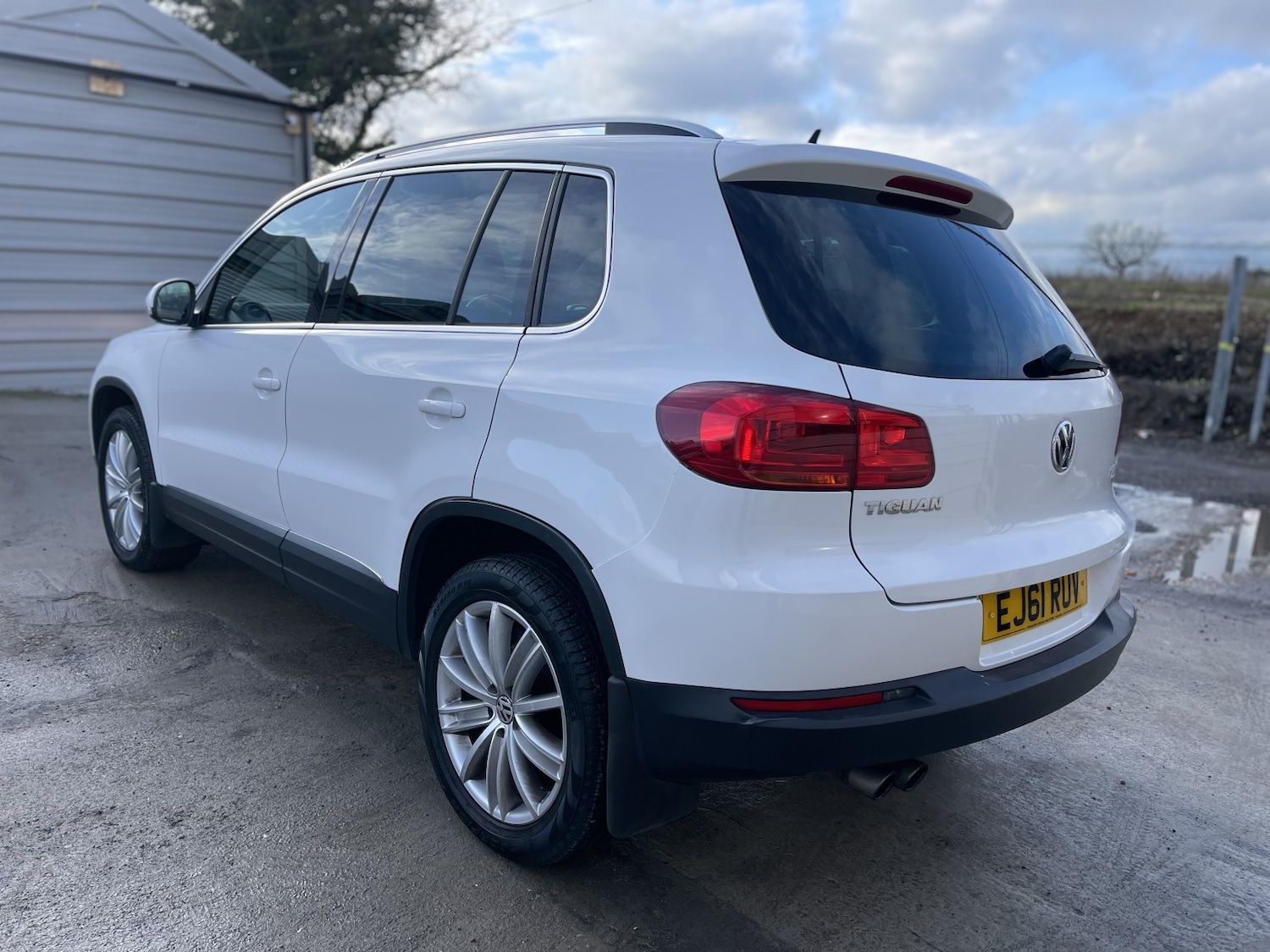 Used Volkswagen Tiguan 2011 for sale - 77237130: Photo 28
