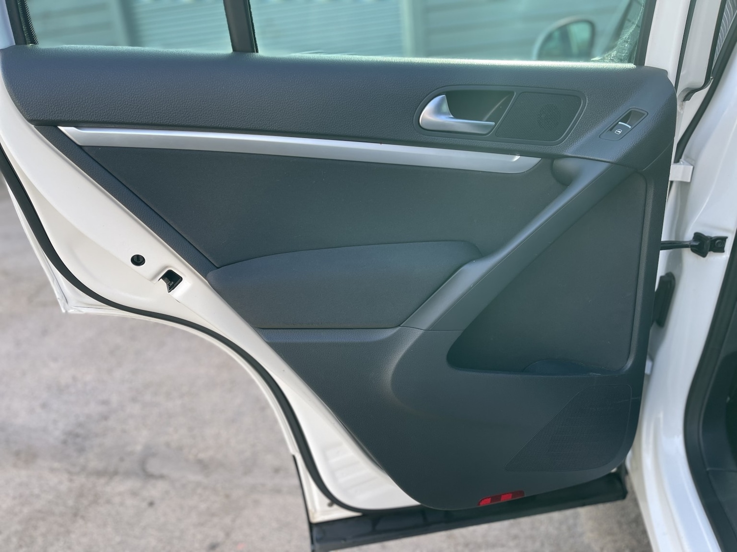 Used Volkswagen Tiguan 2011 for sale - 77237130: Photo 39