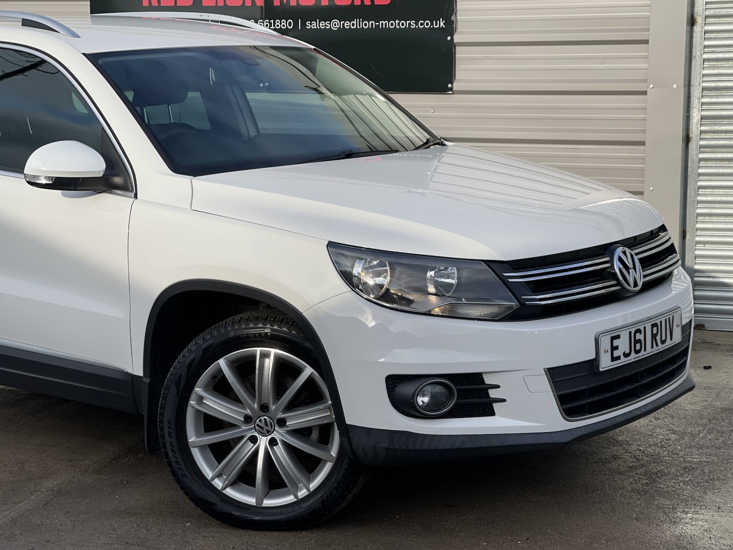Used Volkswagen Tiguan 2011 for sale - 77237130: Photo 4