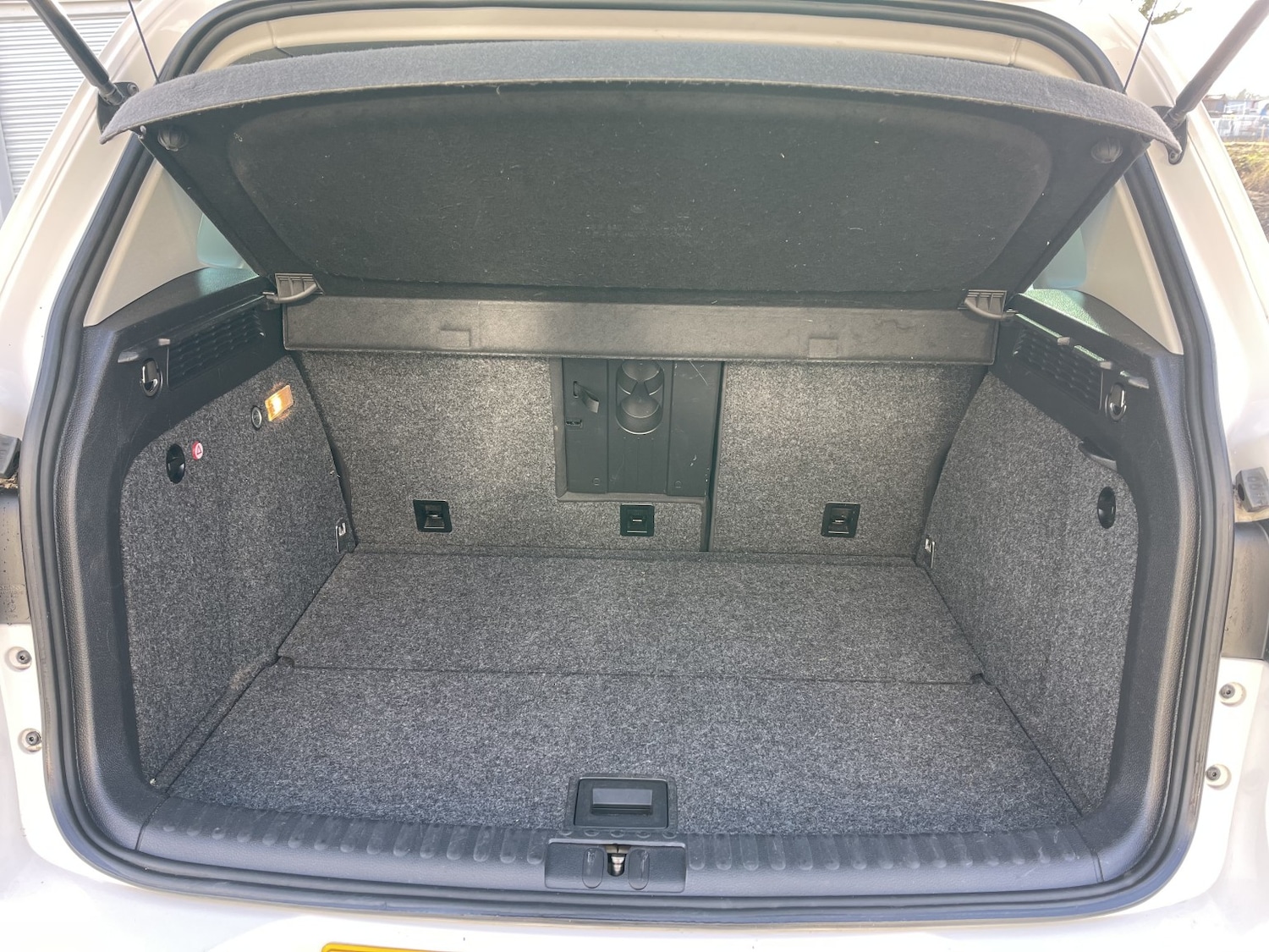 Used Volkswagen Tiguan 2011 for sale - 77237130: Photo 43