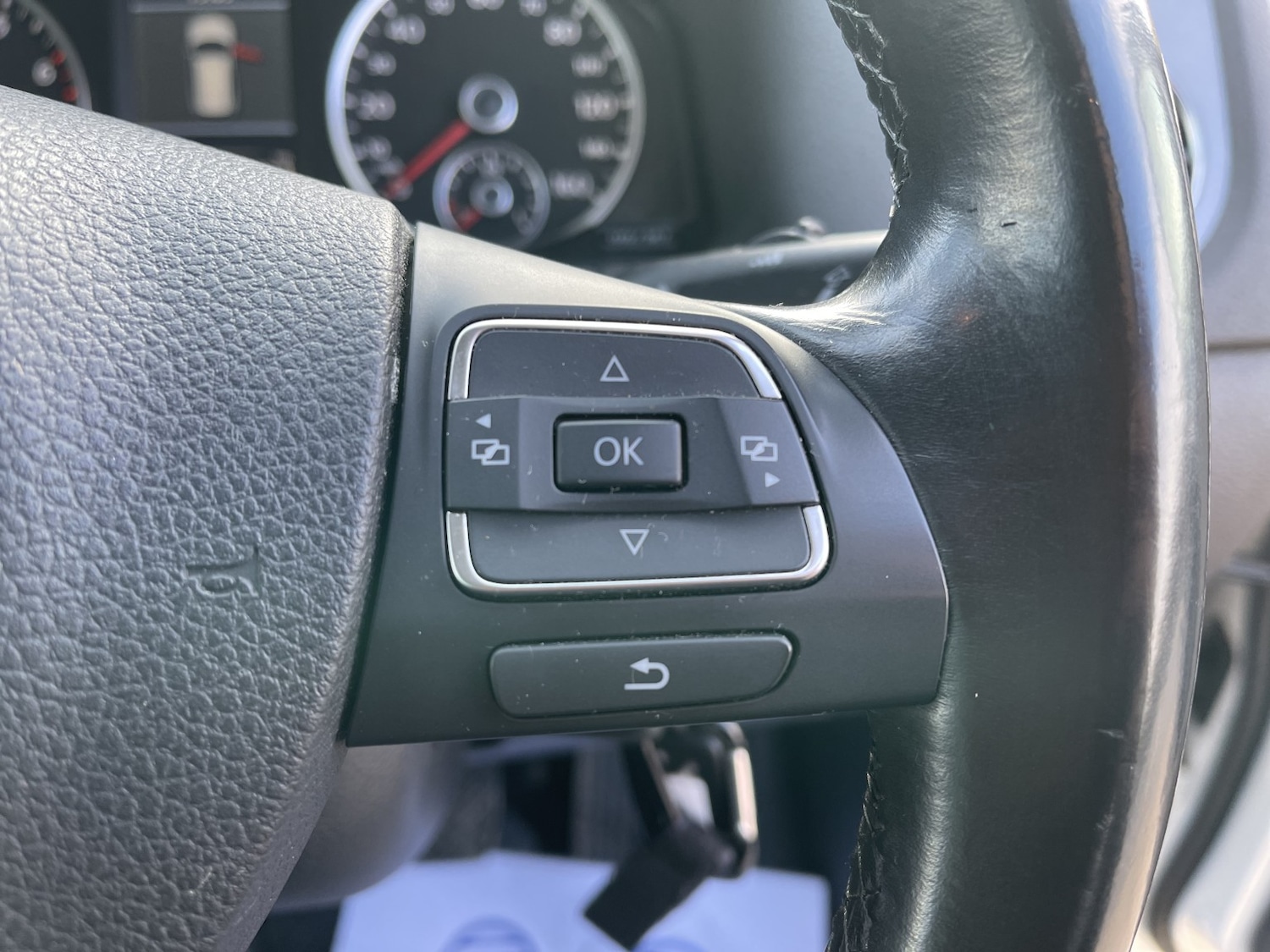 Used Volkswagen Tiguan 2011 for sale - 77237130: Photo 52