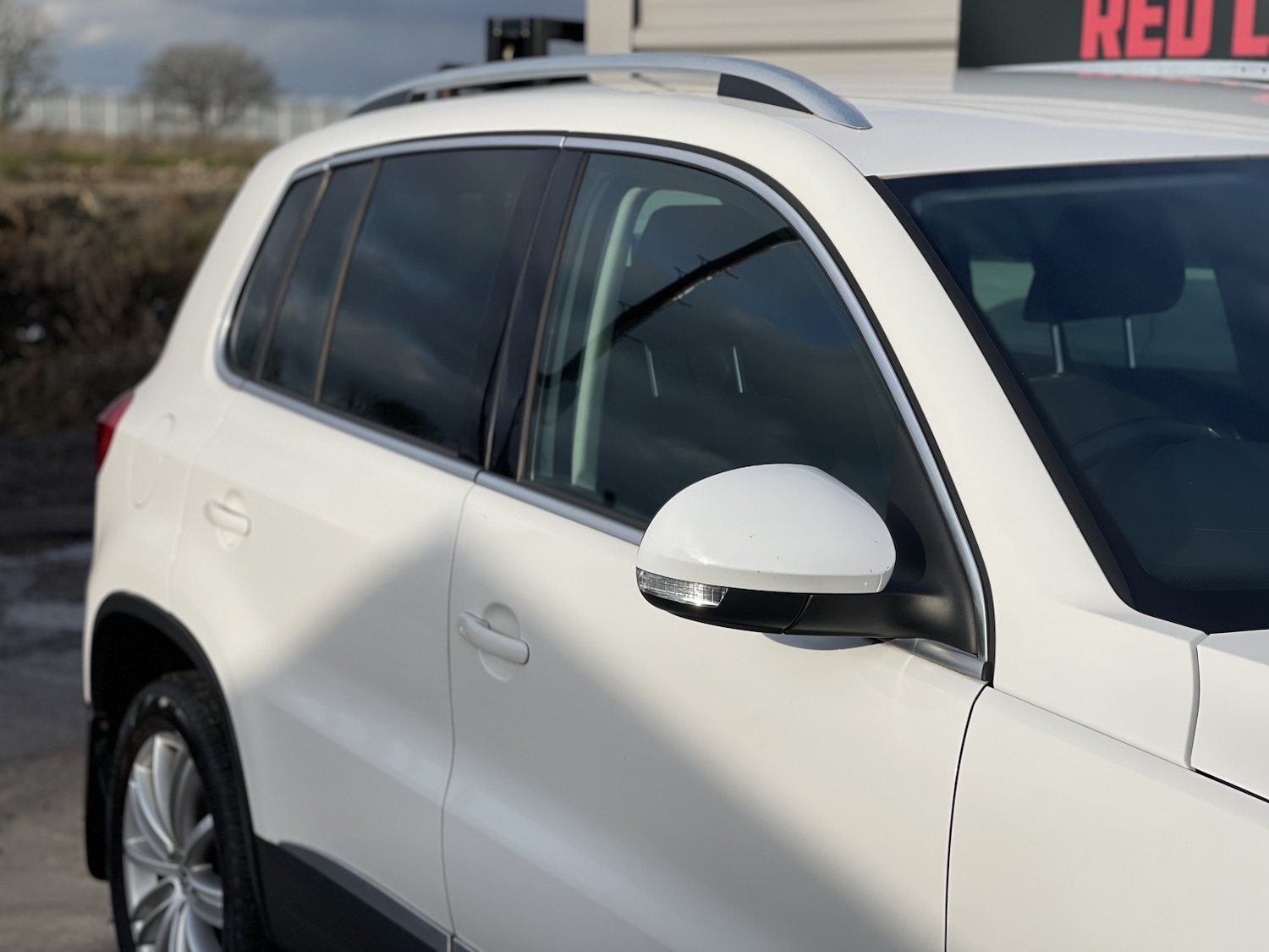 Used Volkswagen Tiguan 2011 for sale - 77237130: Photo 7