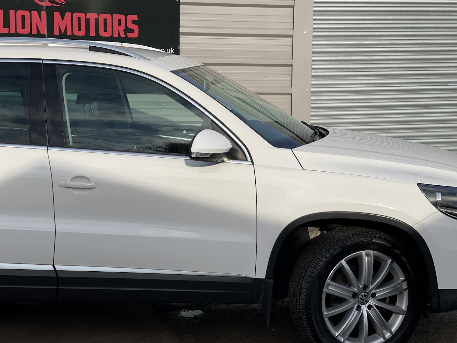 Used Volkswagen Tiguan 2011 for sale - 77237130: Photo 9