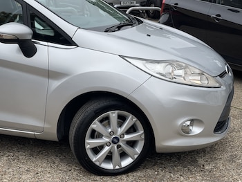 Used Ford Fiesta 2009 for sale - 76211851: Photo