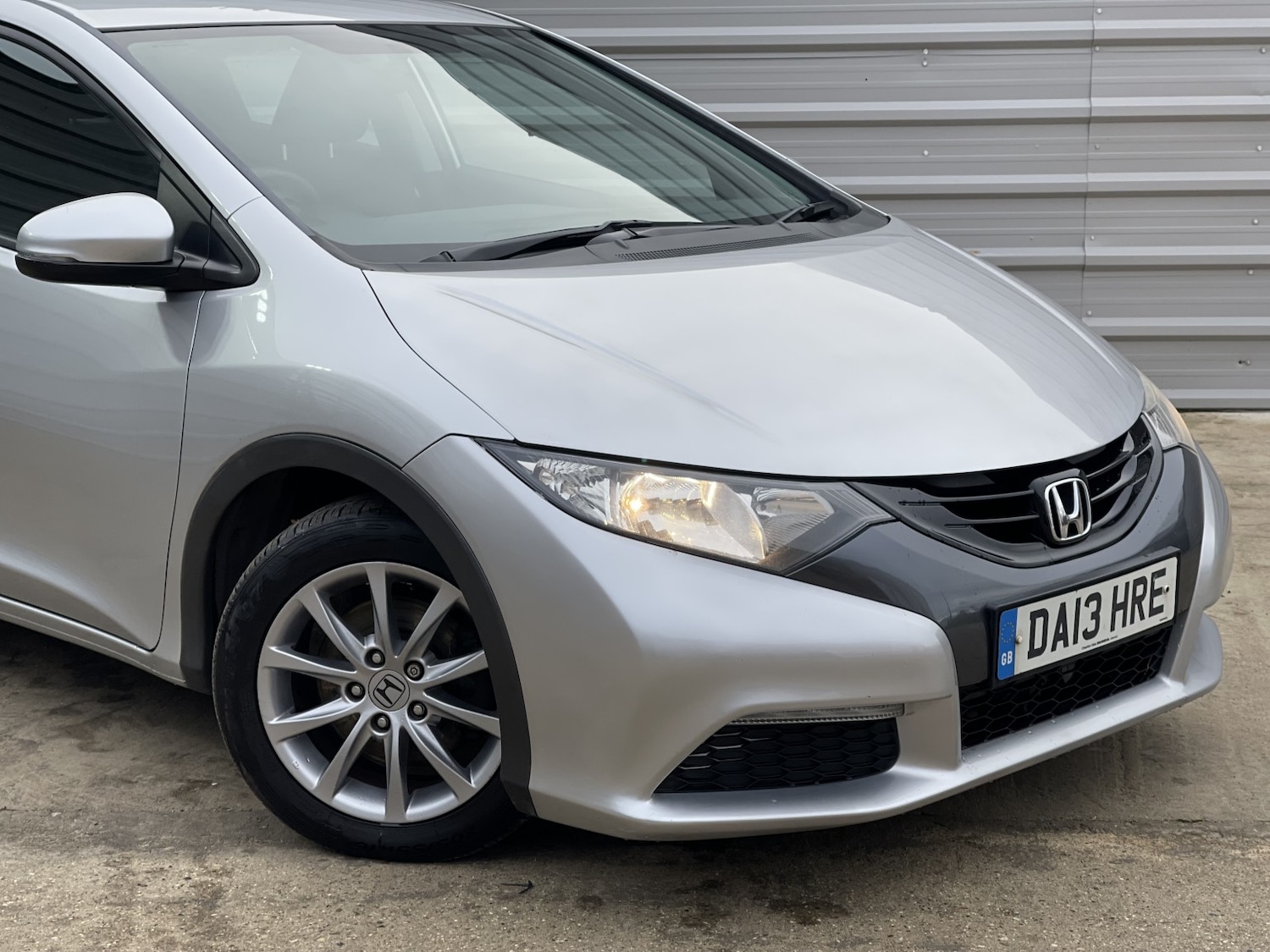 Used Honda Civic 2013 for sale - 76643479: Photo 3