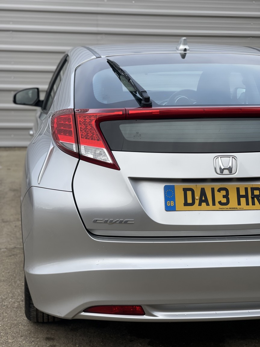 Used Honda Civic 2013 for sale - 76643479: Photo 59