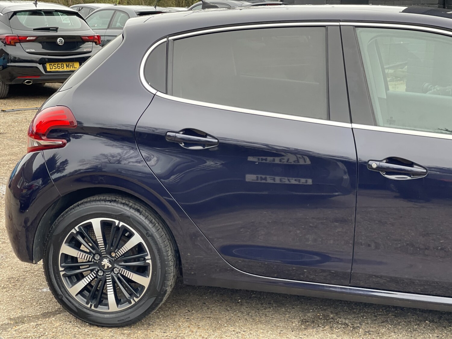 Used Peugeot 208 2018 for sale - 77880953: Photo 10