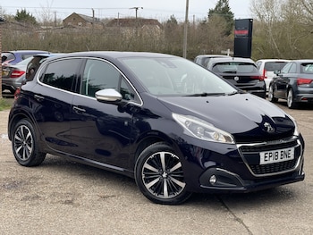 Used Peugeot 208 2018 for sale - 77880953: Photo