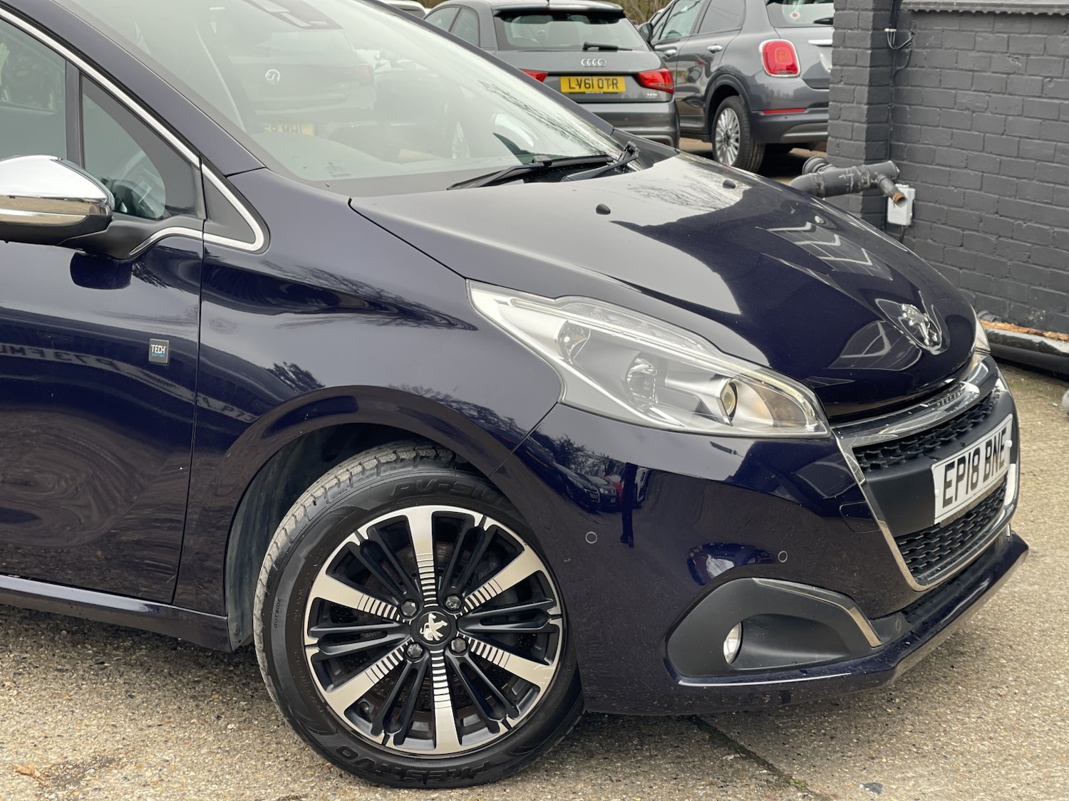 Used Peugeot 208 2018 for sale - 77880953: Photo 3