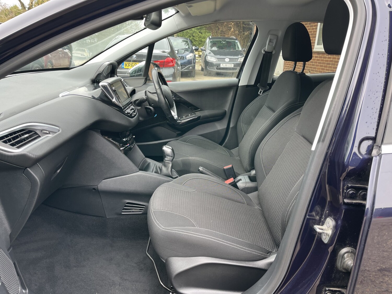 Used Peugeot 208 2018 for sale - 77880953: Photo 31