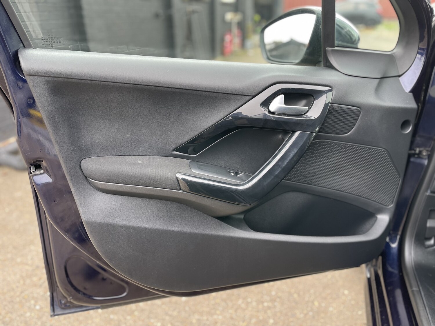 Used Peugeot 208 2018 for sale - 77880953: Photo 33