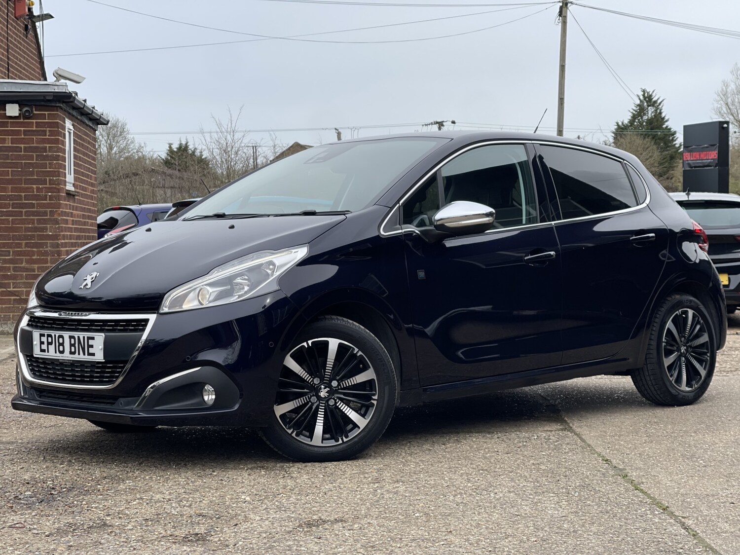 Used Peugeot 208 2018 for sale - 77880953: Photo 6