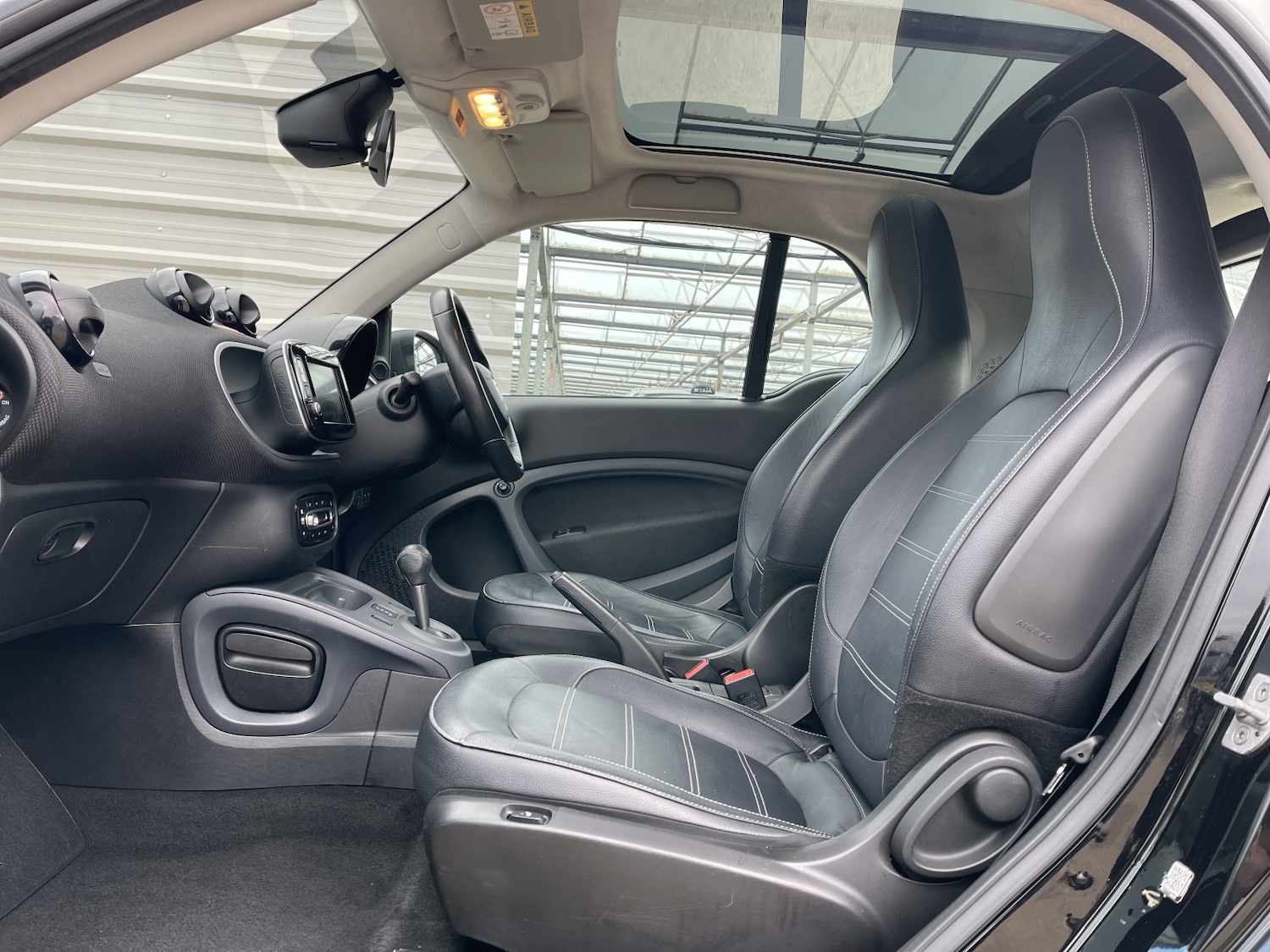 Used smart fortwo 2016 for sale - 76527378: Photo 32