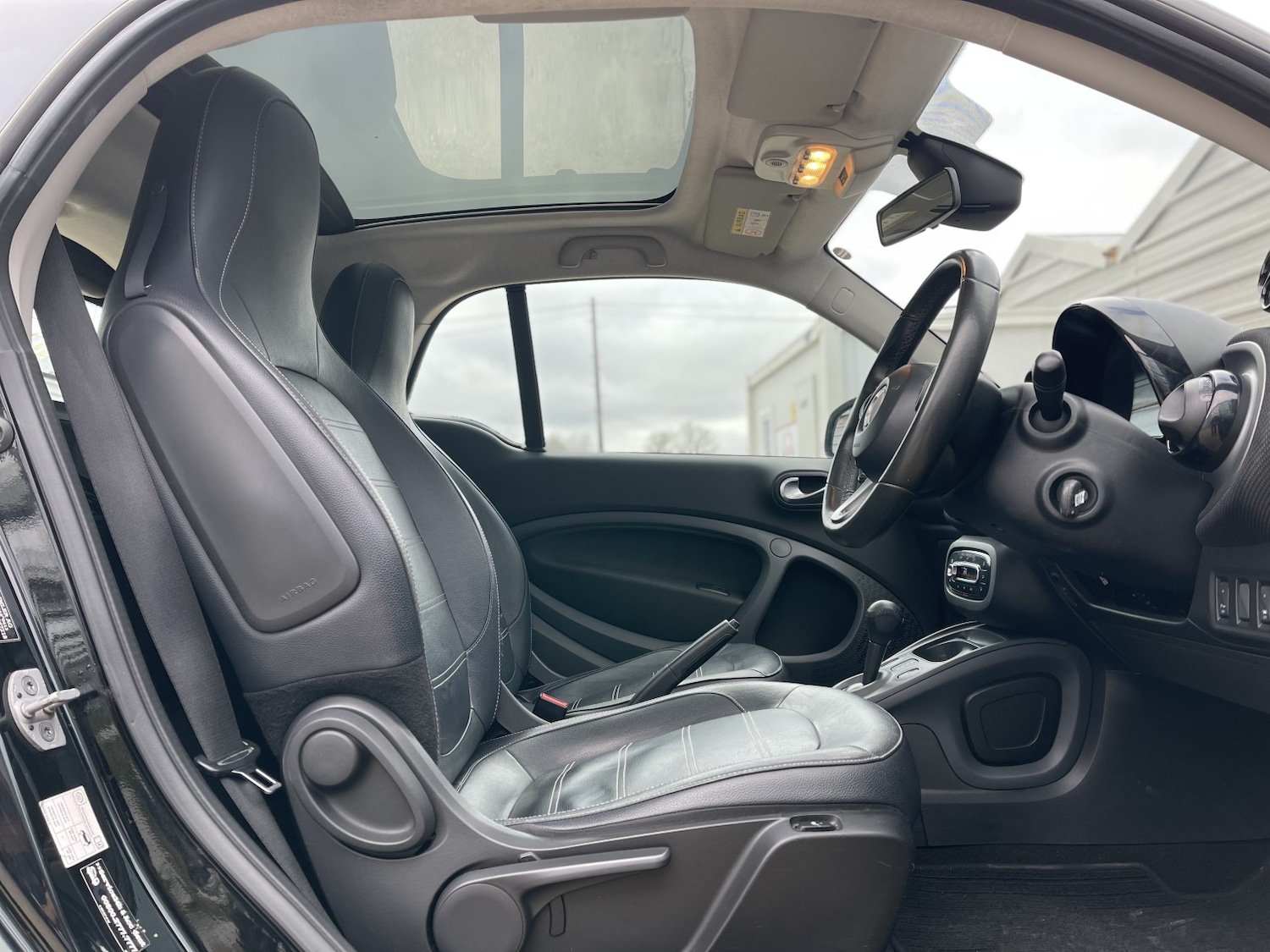 Used smart fortwo 2016 for sale - 76527378: Photo 36