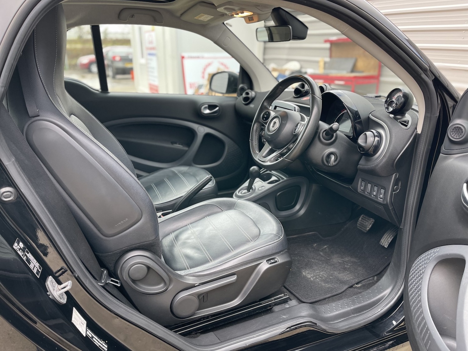 Used smart fortwo 2016 for sale - 76527378: Photo 38