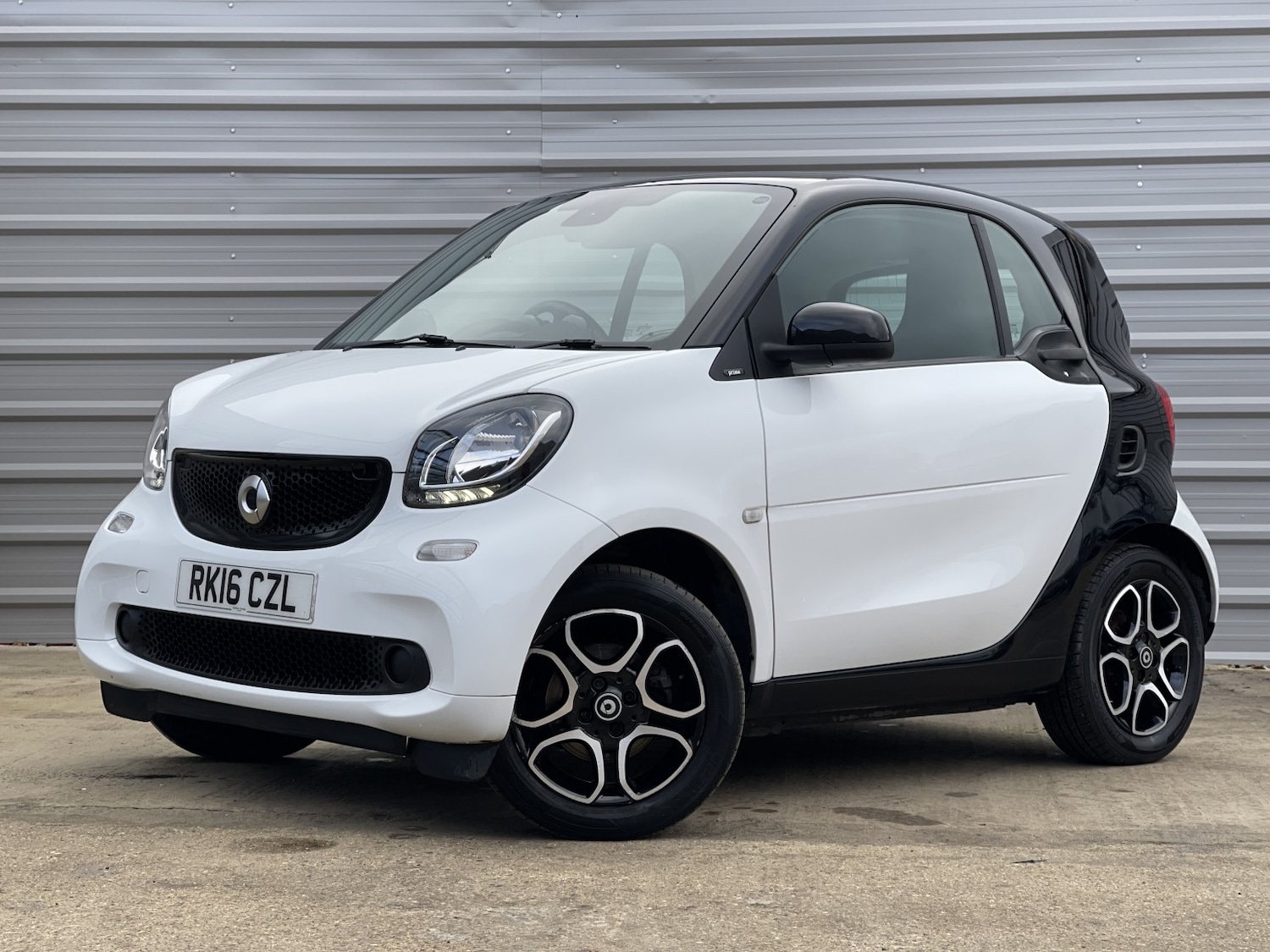 Used smart fortwo 2016 for sale - 76527378: Photo 5