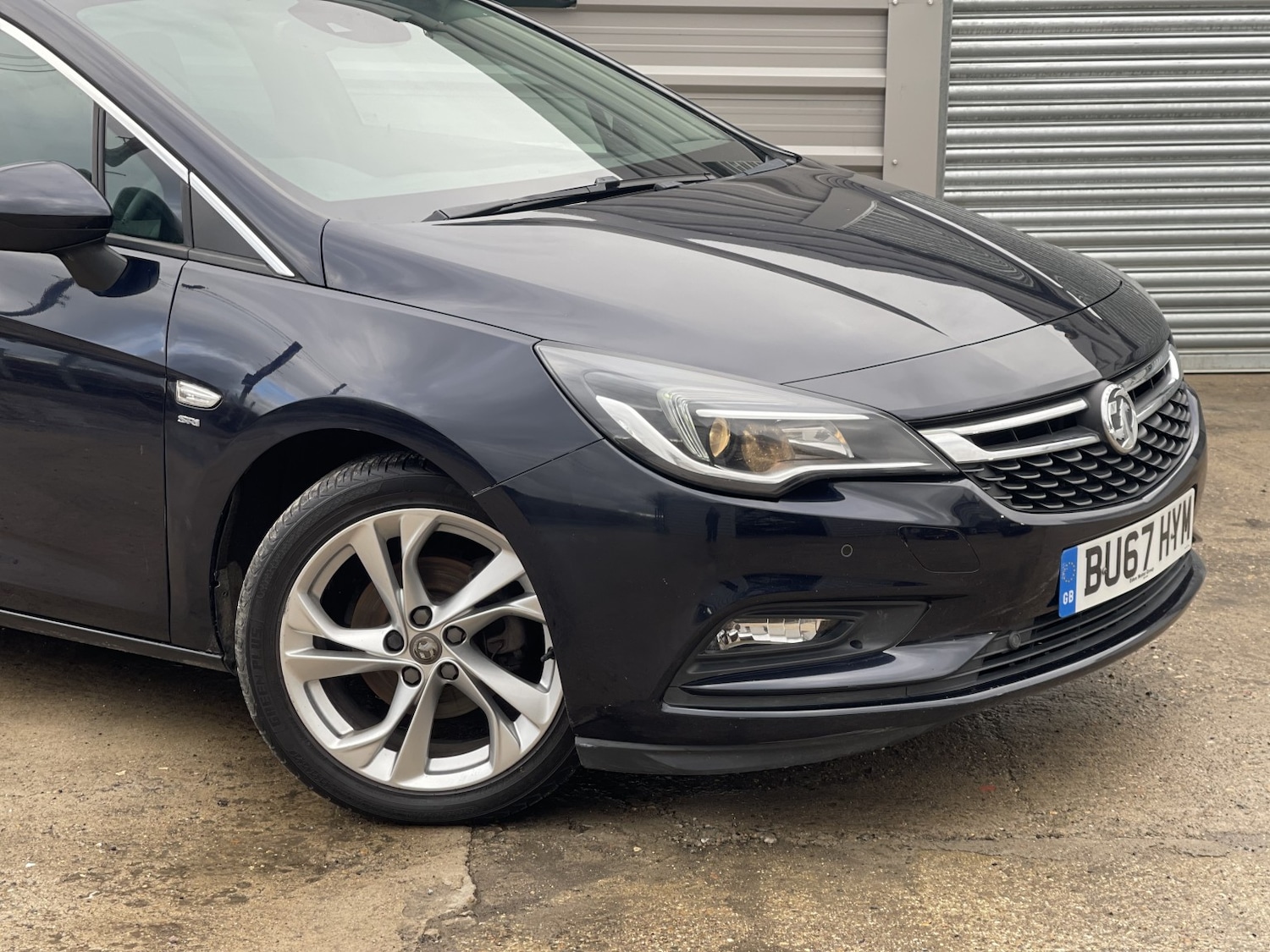 Used Vauxhall Astra 2017 for sale - 77632497: Photo 3