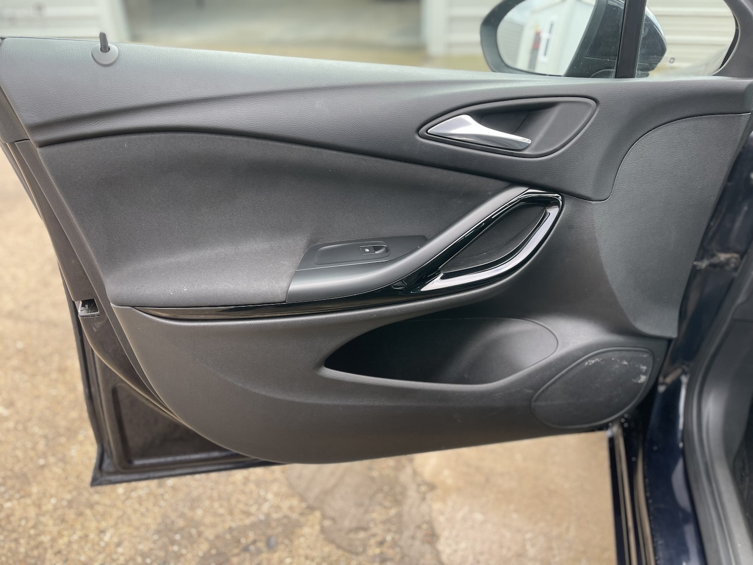 Used Vauxhall Astra 2017 for sale - 77632497: Photo 31