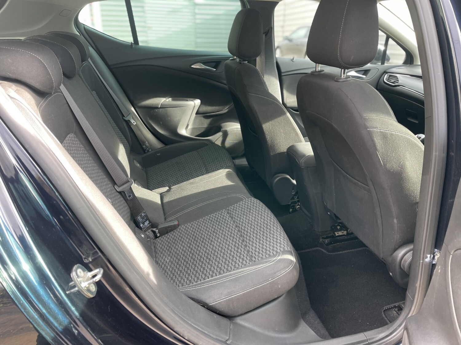 Used Vauxhall Astra 2017 for sale - 77632497: Photo 40