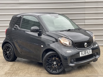 Used smart fortwo 2018 for sale - 76317457: Photo