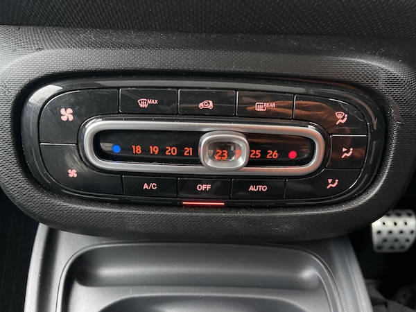 Used smart fortwo 2018 for sale - 76317457: Photo 41