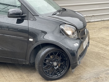 Used smart fortwo 2018 for sale - 76317457: Photo