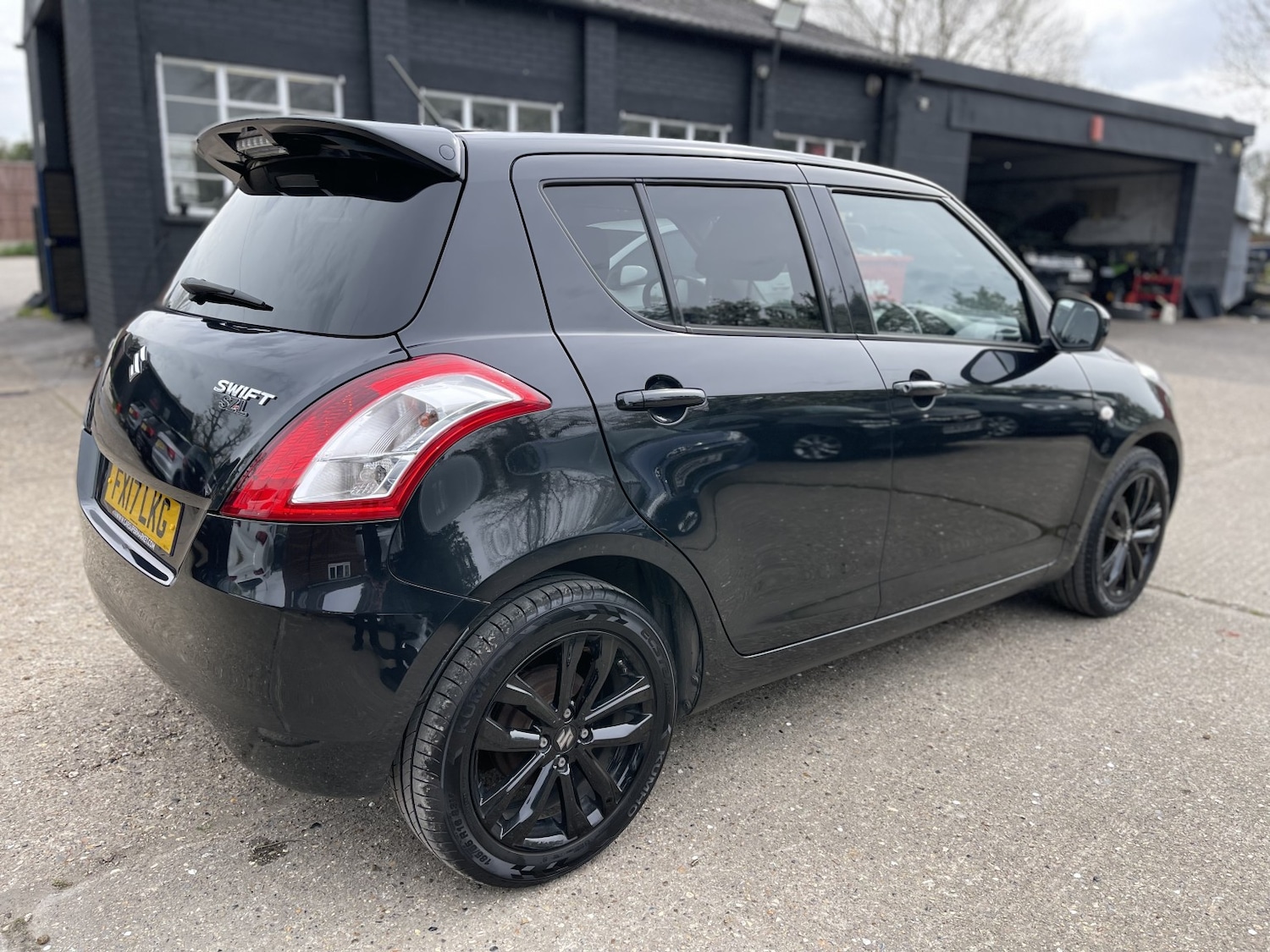 Used Suzuki Swift 2017 for sale - 78182903: Photo 25