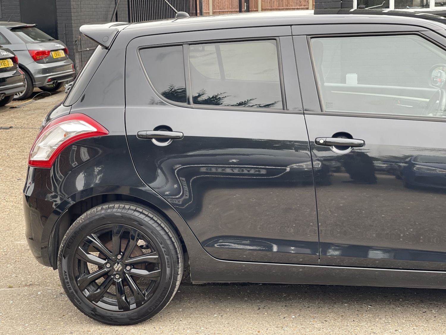 Used Suzuki Swift 2017 for sale - 78182903: Photo 26