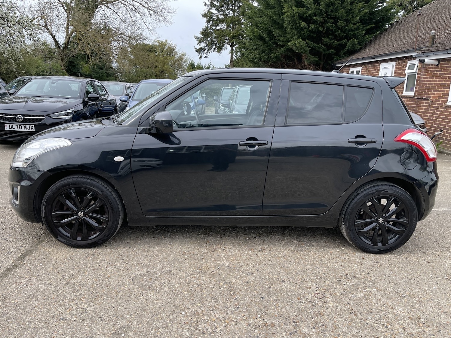 Used Suzuki Swift 2017 for sale - 78182903: Photo 29