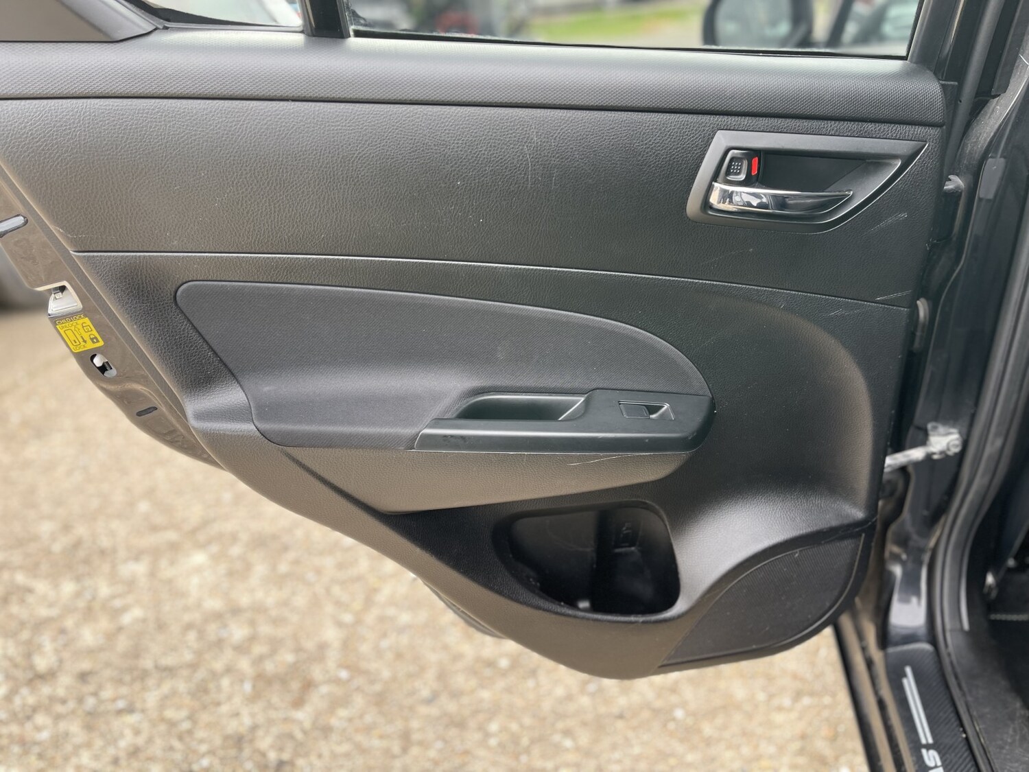 Used Suzuki Swift 2017 for sale - 78182903: Photo 32