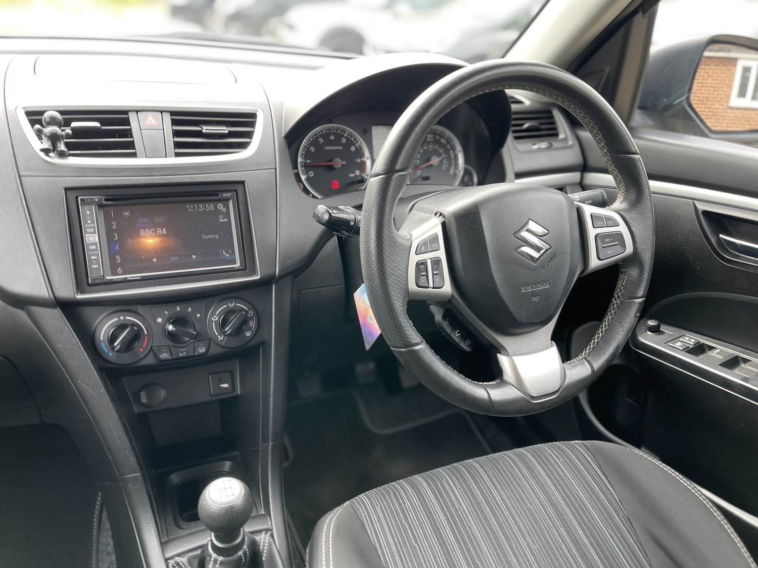 Used Suzuki Swift 2017 for sale - 78182903: Photo 38