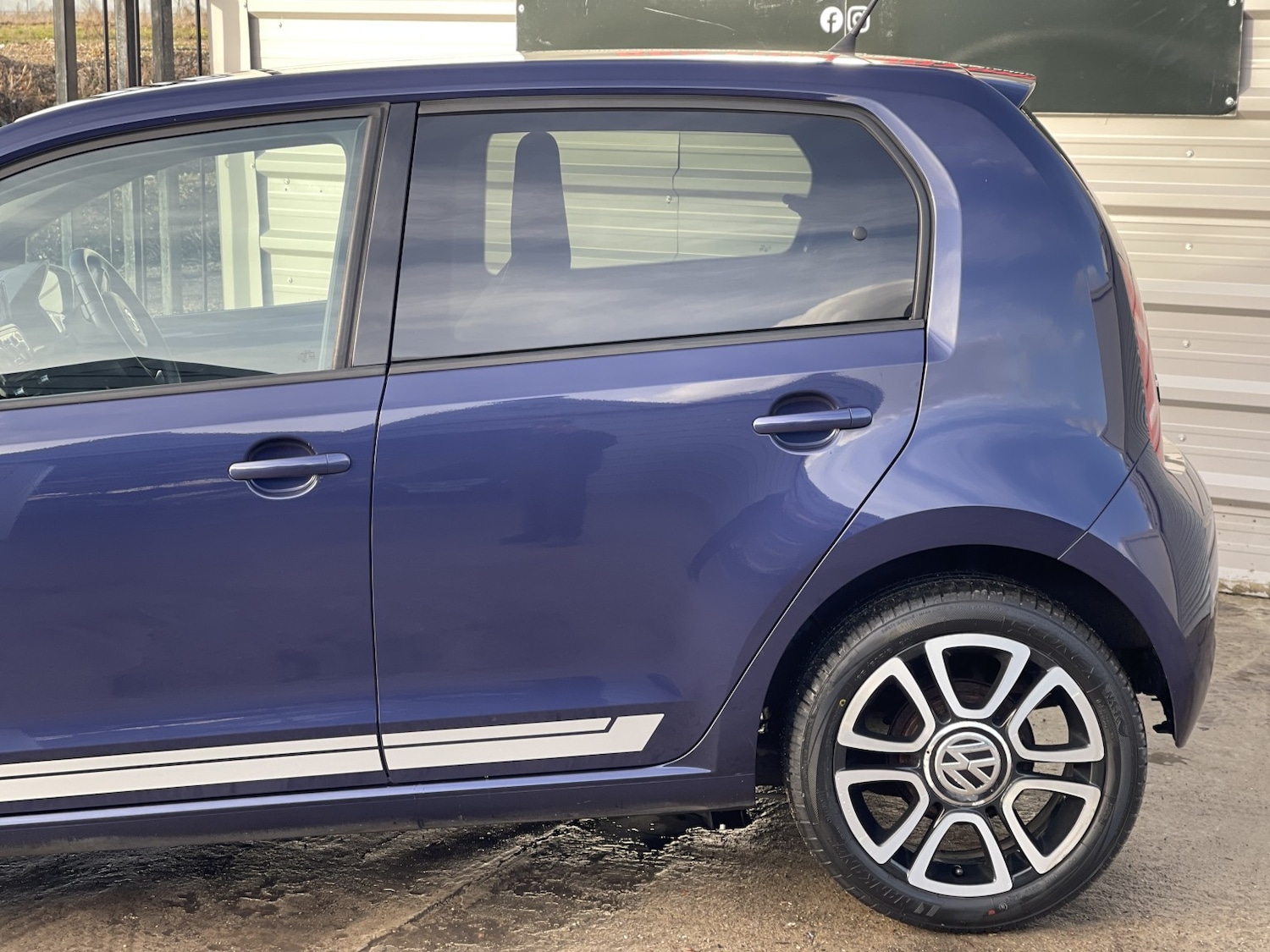 Used Volkswagen up! 2015 for sale - 77385154: Photo 17