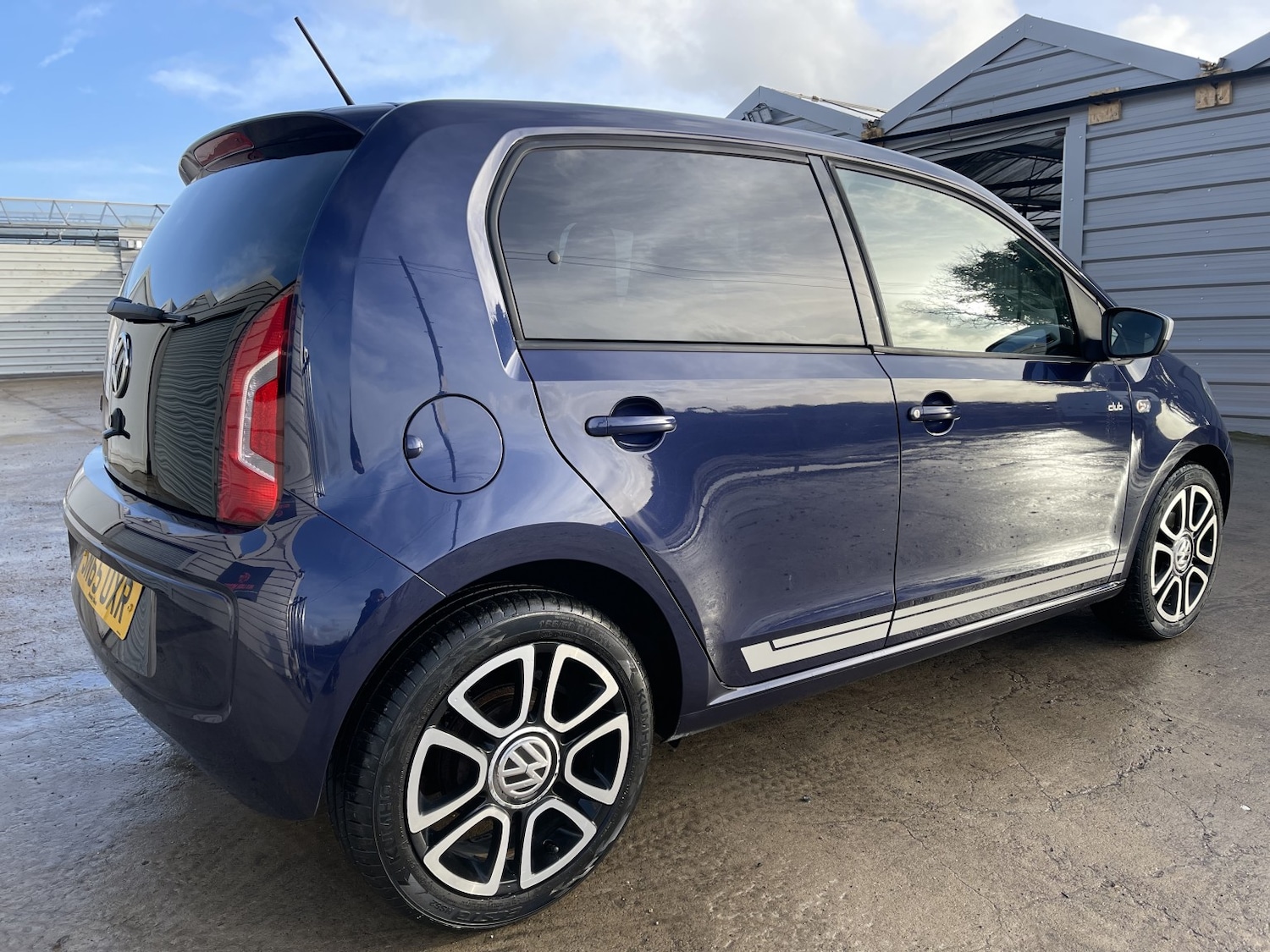 Used Volkswagen up! 2015 for sale - 77385154: Photo 27