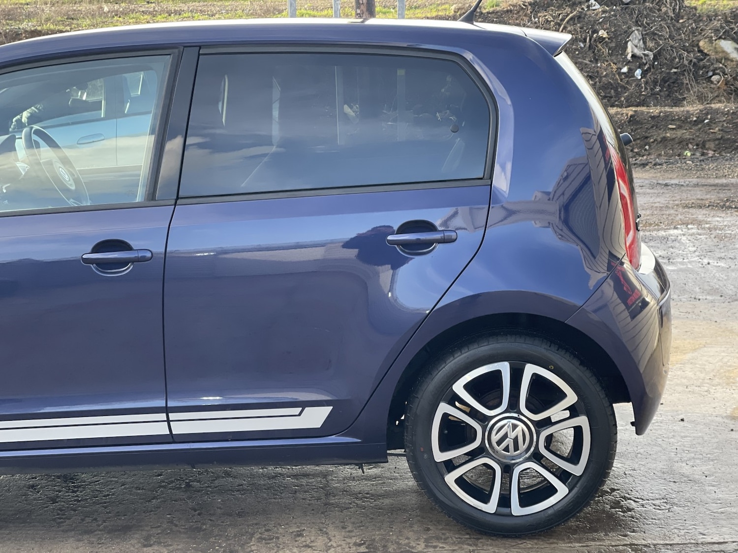 Used Volkswagen up! 2015 for sale - 77385154: Photo 32