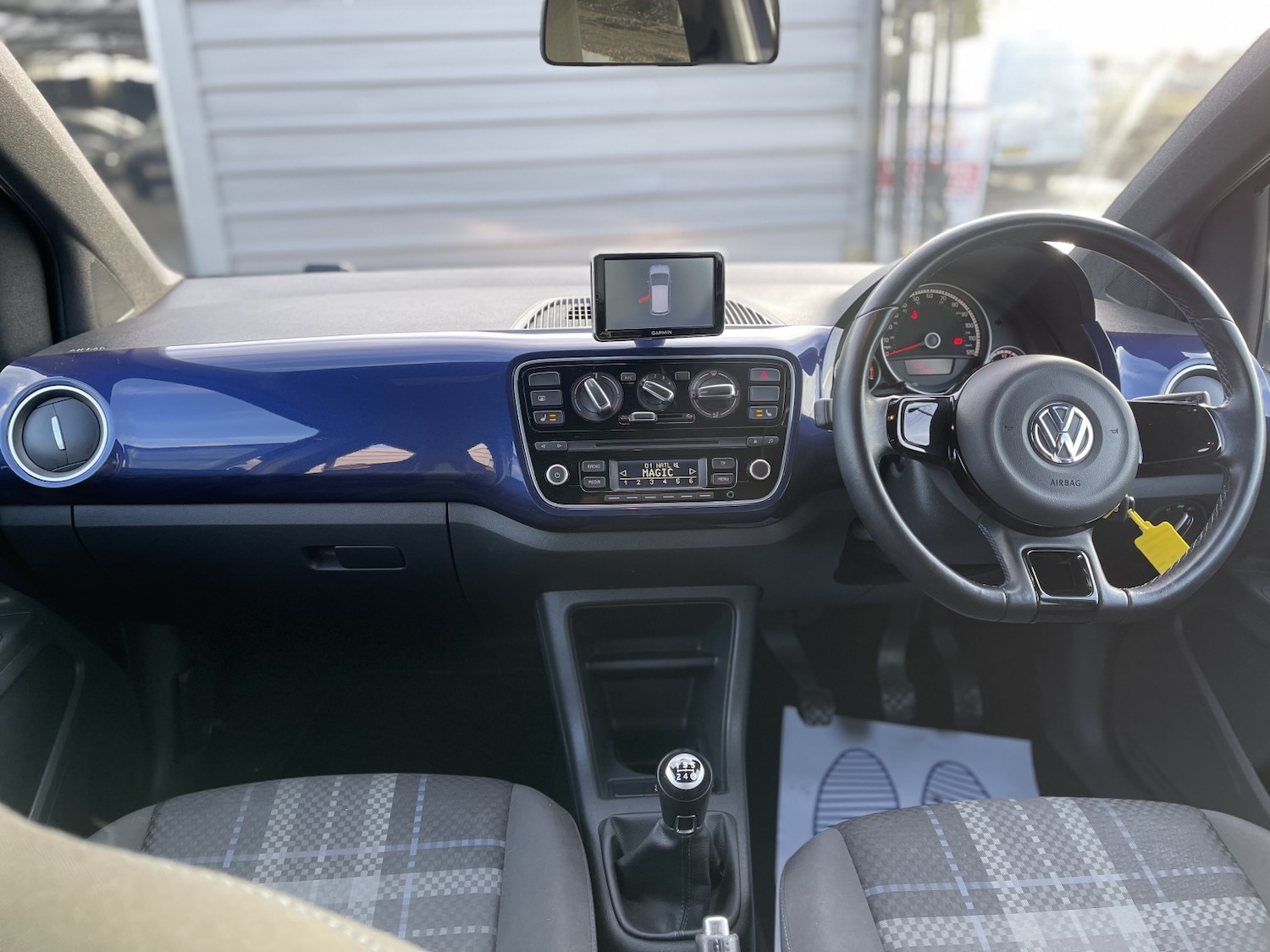 Used Volkswagen up! 2015 for sale - 77385154: Photo 41