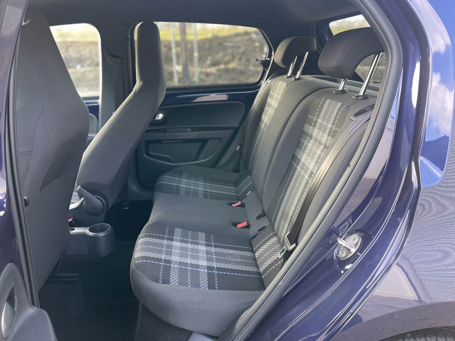 Used Volkswagen up! 2015 for sale - 77385154: Photo 42