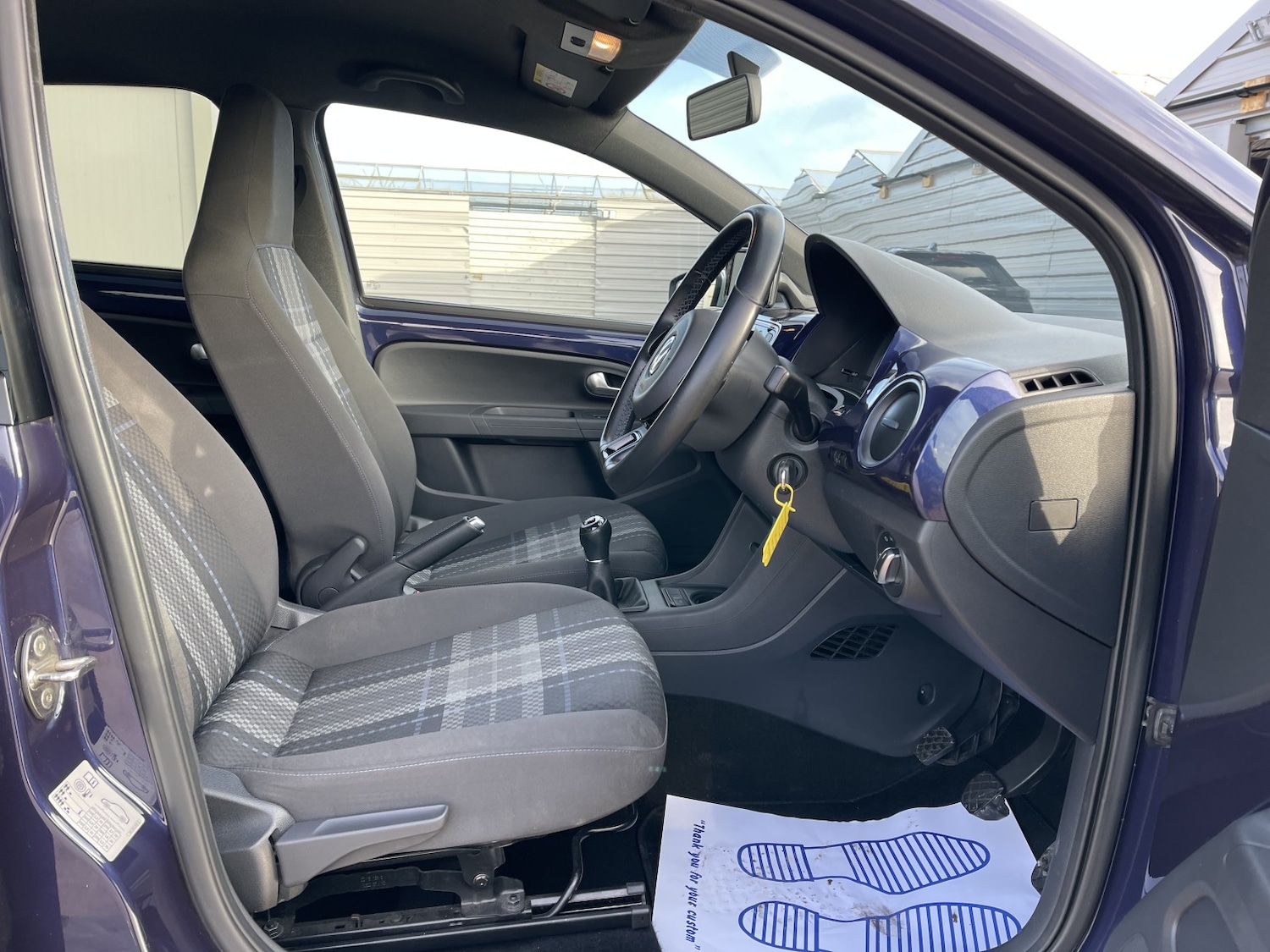 Used Volkswagen up! 2015 for sale - 77385154: Photo 52