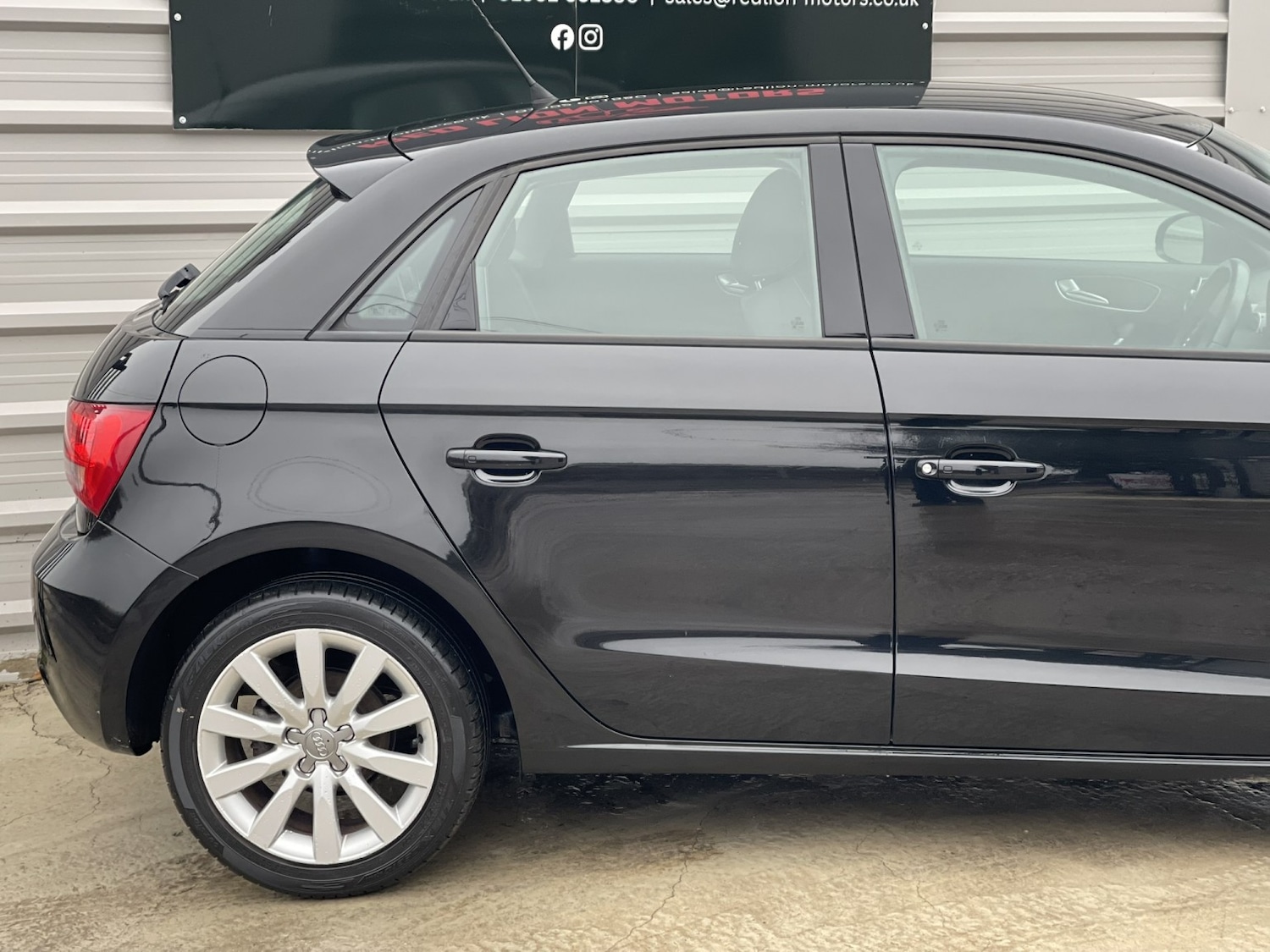 Used Audi A1 2014 for sale - 77140716: Photo 7