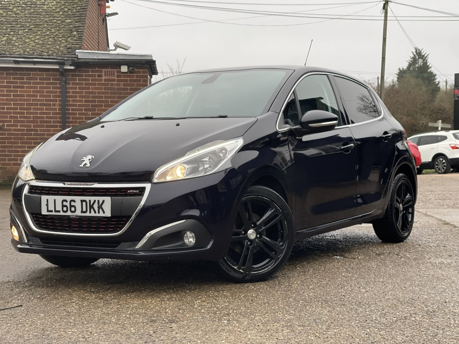 Used Peugeot 208 2016 for sale - 77796877: Photo 11