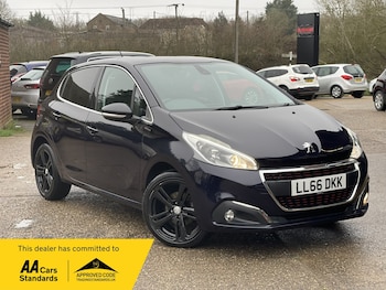 Used Peugeot 208 2016 for sale - 77796877: Photo