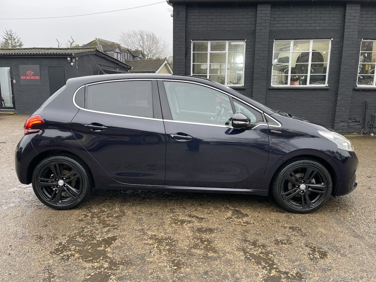 Used Peugeot 208 2016 for sale - 77796877: Photo 24