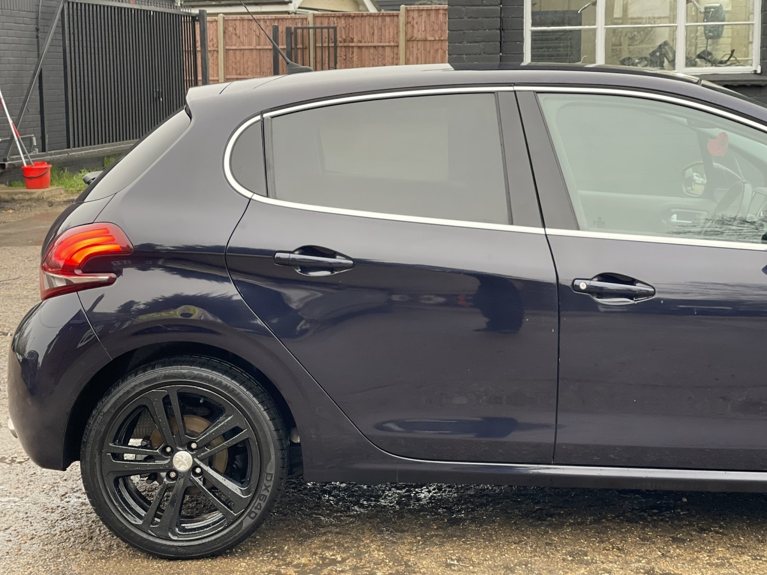 Used Peugeot 208 2016 for sale - 77796877: Photo 25