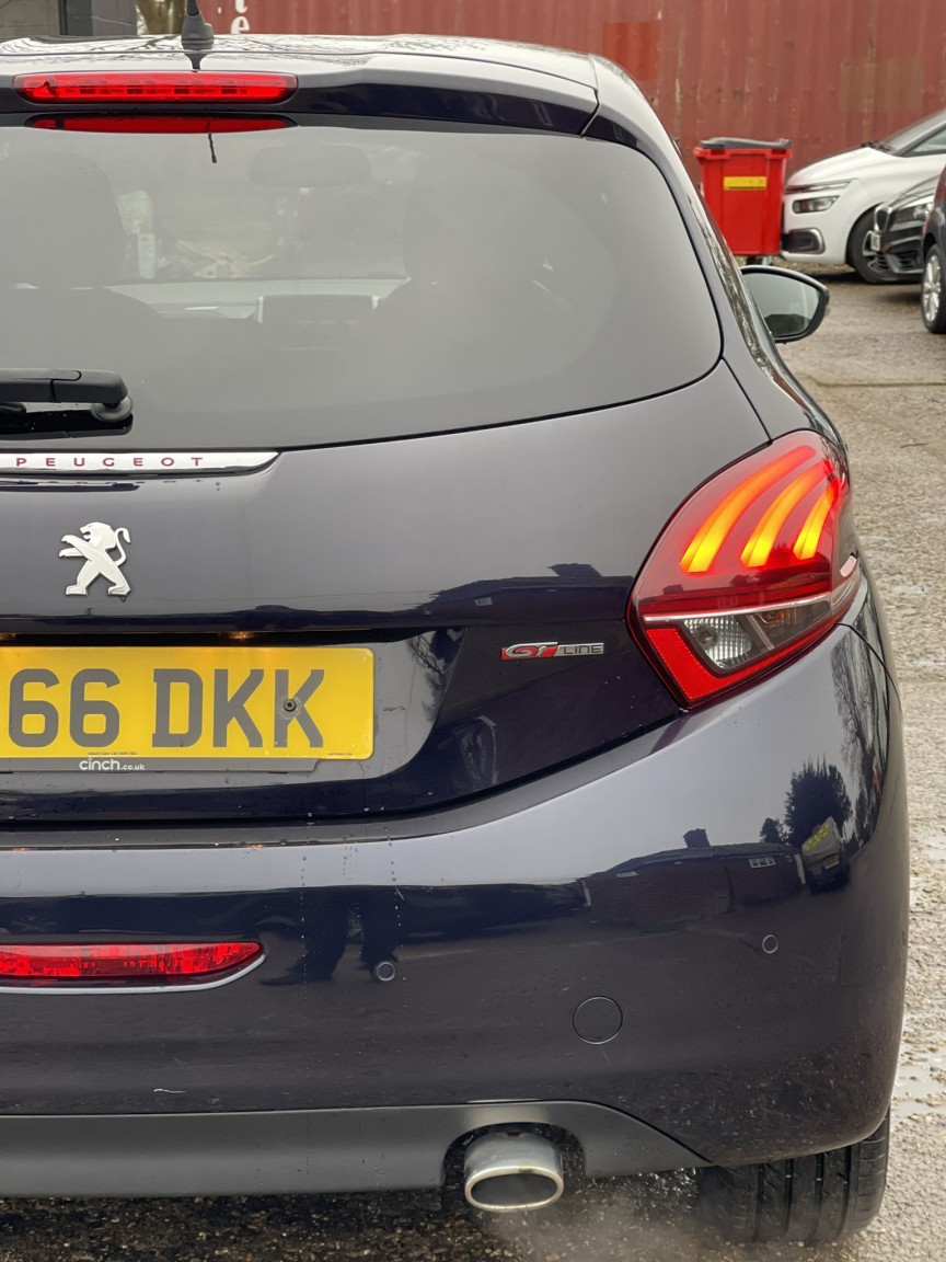 Used Peugeot 208 2016 for sale - 77796877: Photo 28