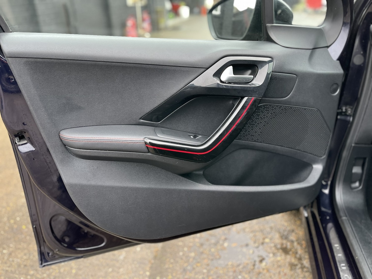 Used Peugeot 208 2016 for sale - 77796877: Photo 35