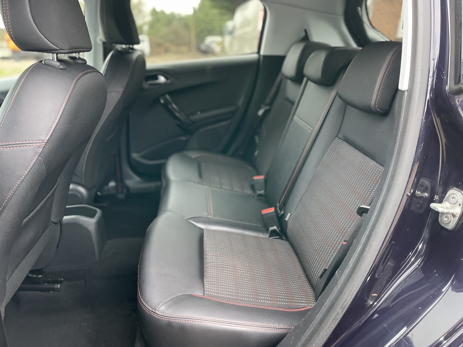 Used Peugeot 208 2016 for sale - 77796877: Photo 41