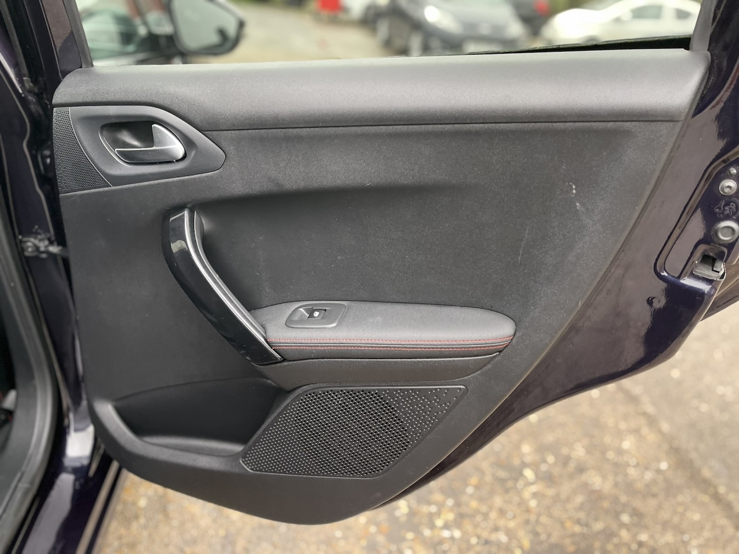 Used Peugeot 208 2016 for sale - 77796877: Photo 46