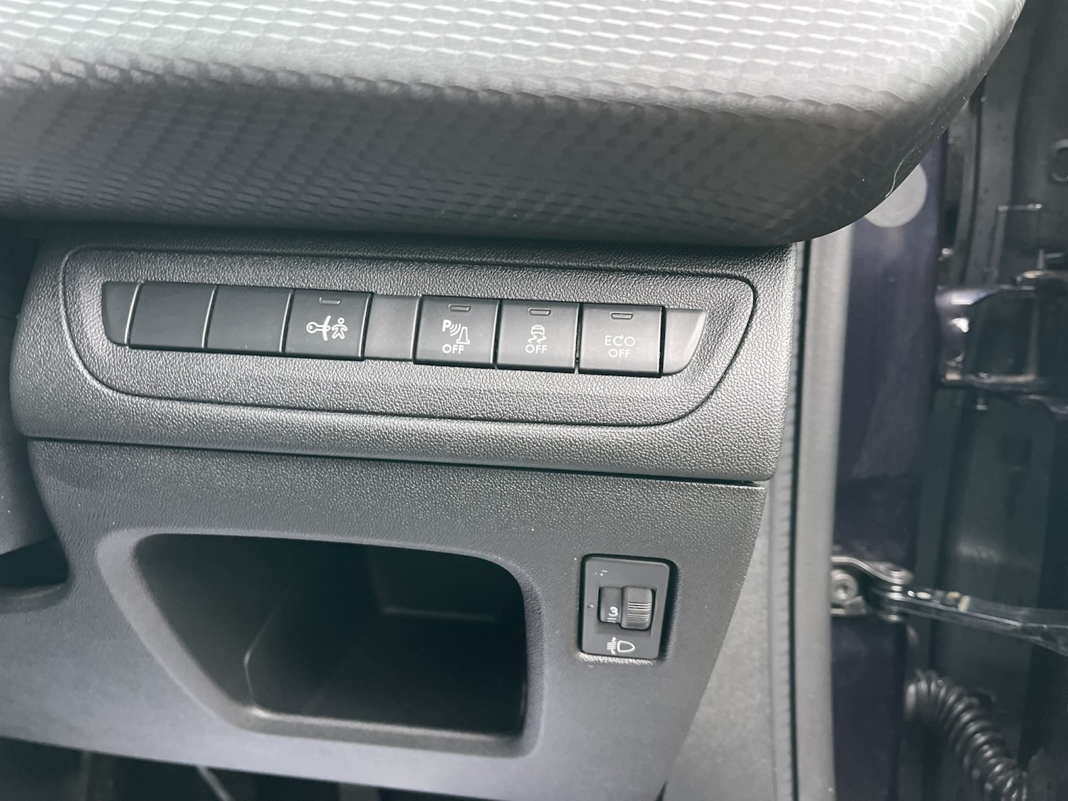 Used Peugeot 208 2016 for sale - 77796877: Photo 52