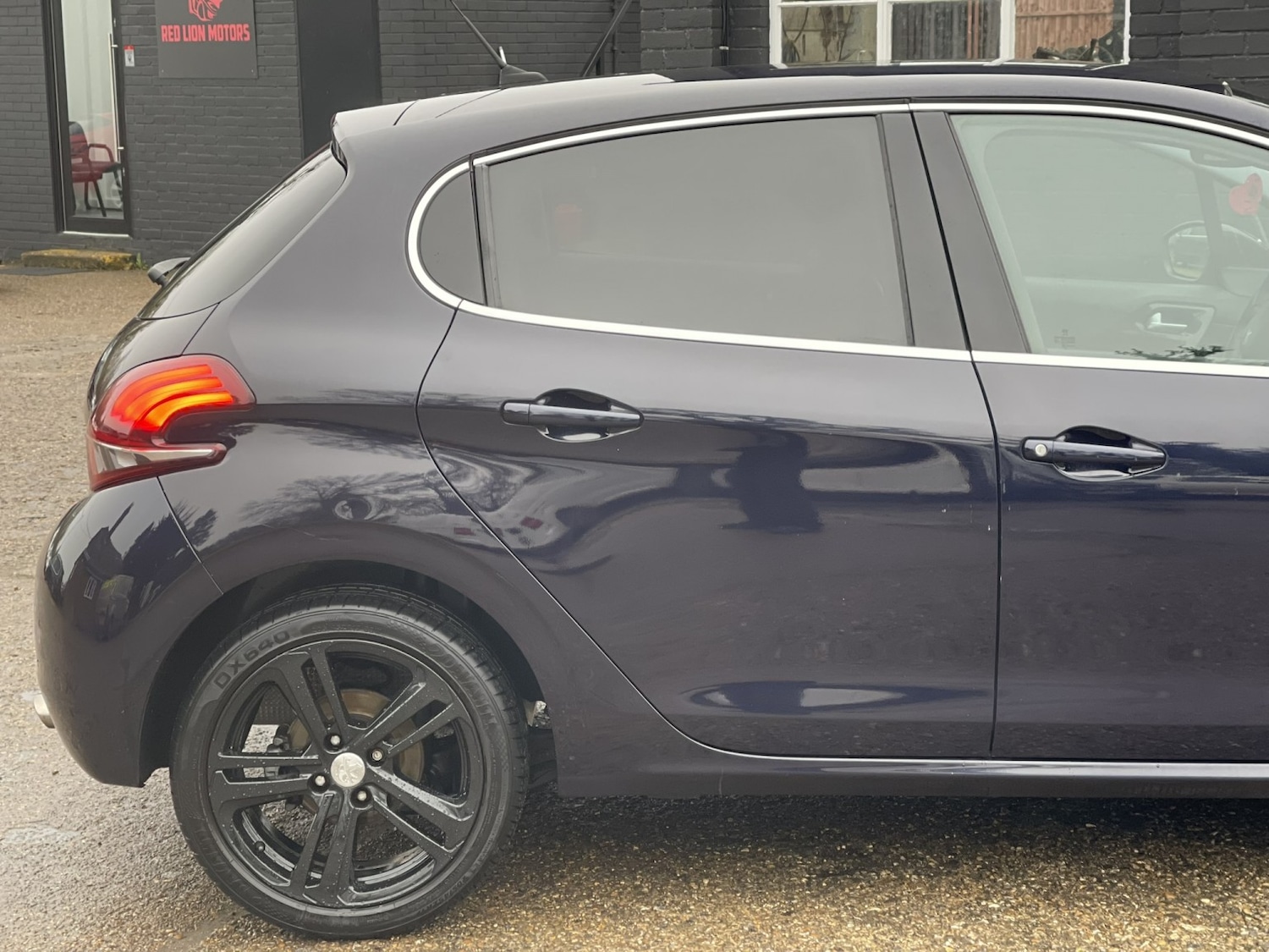 Used Peugeot 208 2016 for sale - 77796877: Photo 8