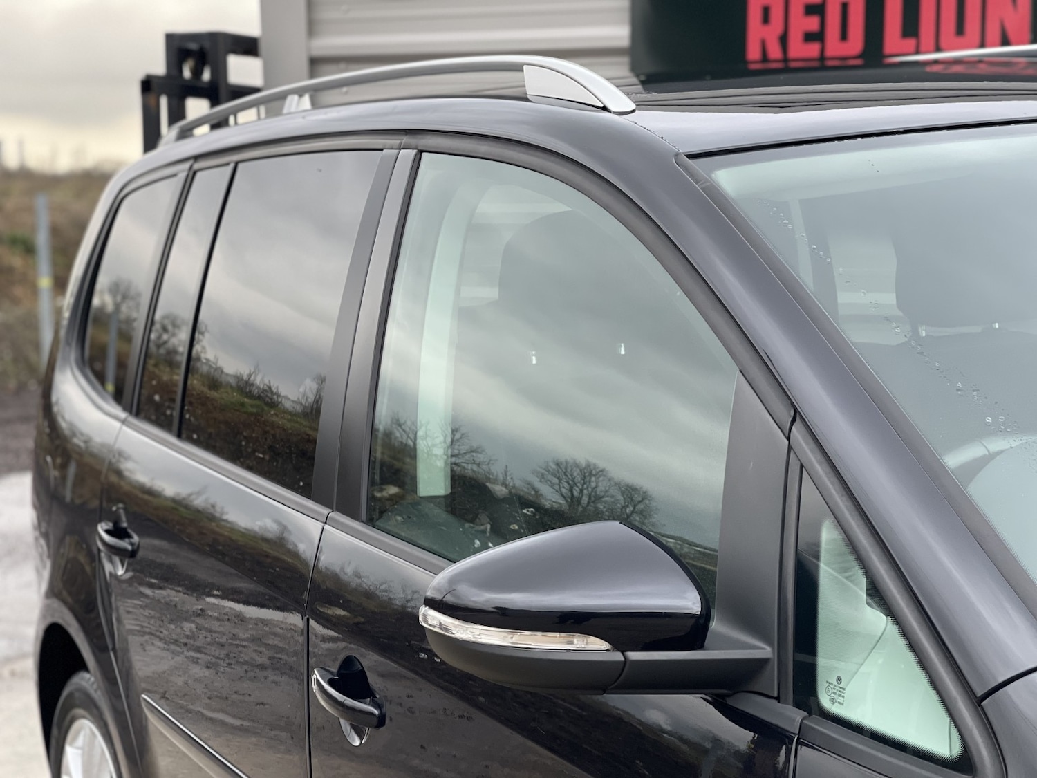 Used Volkswagen Touran 2013 for sale - 77465804: Photo 10